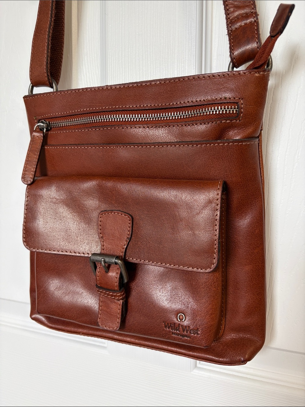 Wild West Los Angeles Brown Leather Crossbody Bag
